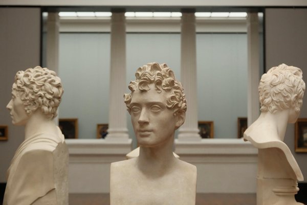 Interview Privilégiée : Immersion dans la Vie Quotidienne d'un Jongleur de Talent